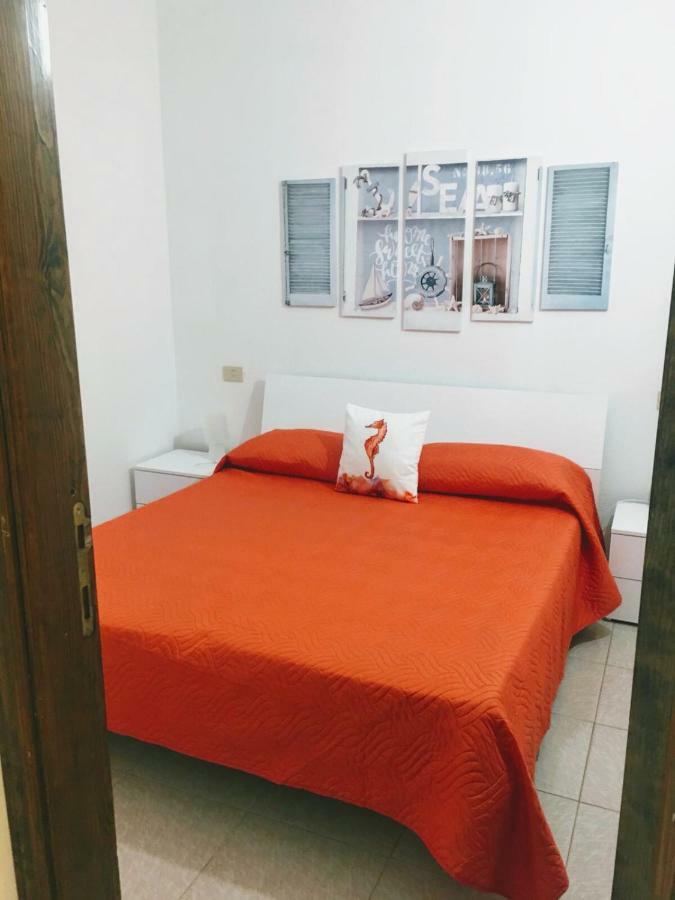 Appartamento Fronte Mare Santa Teresa Gallura Dış mekan fotoğraf